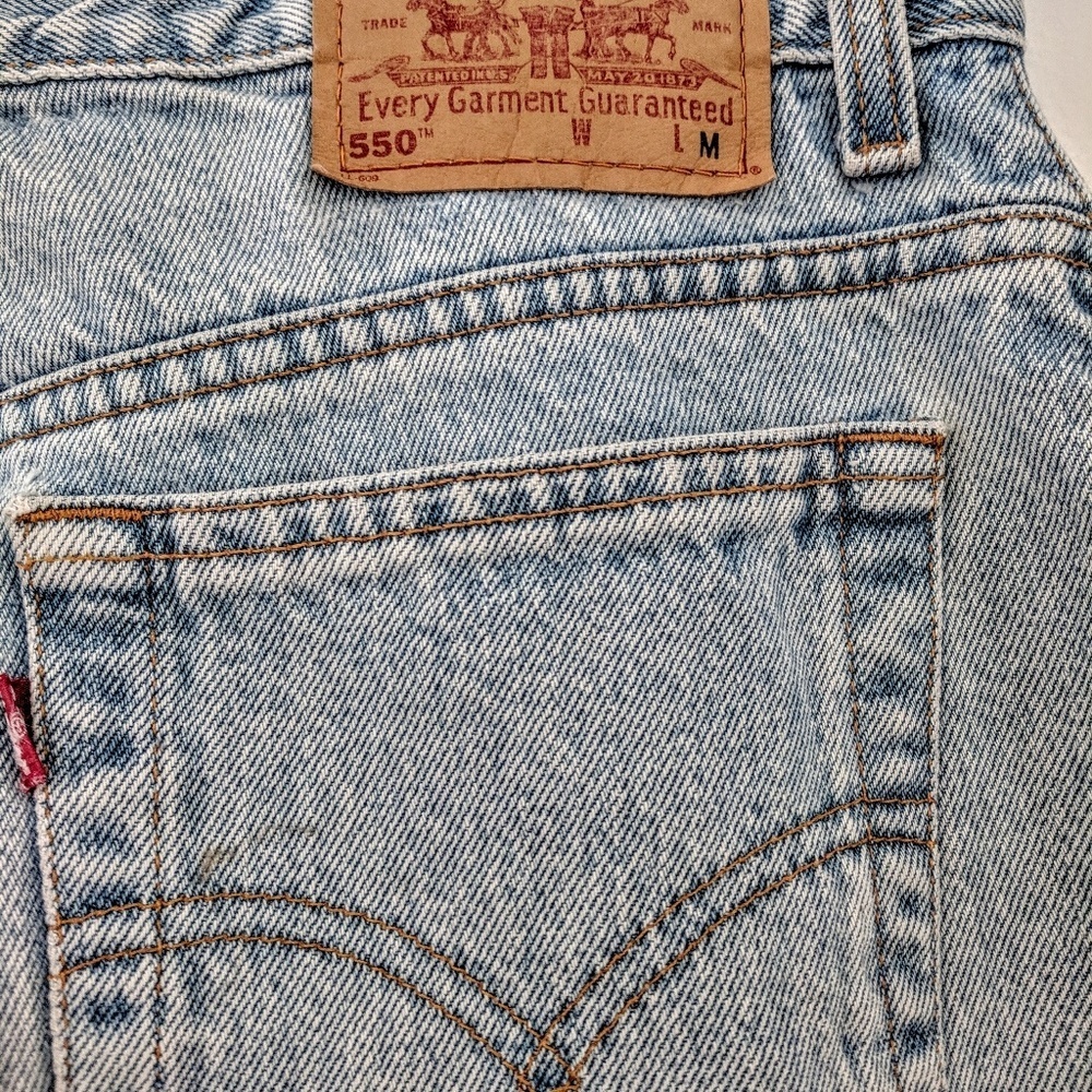 Custom Distressed High Waisted Vintage Levi's Mom Jean Classic Relaxed Fit - Picture 2 of 7